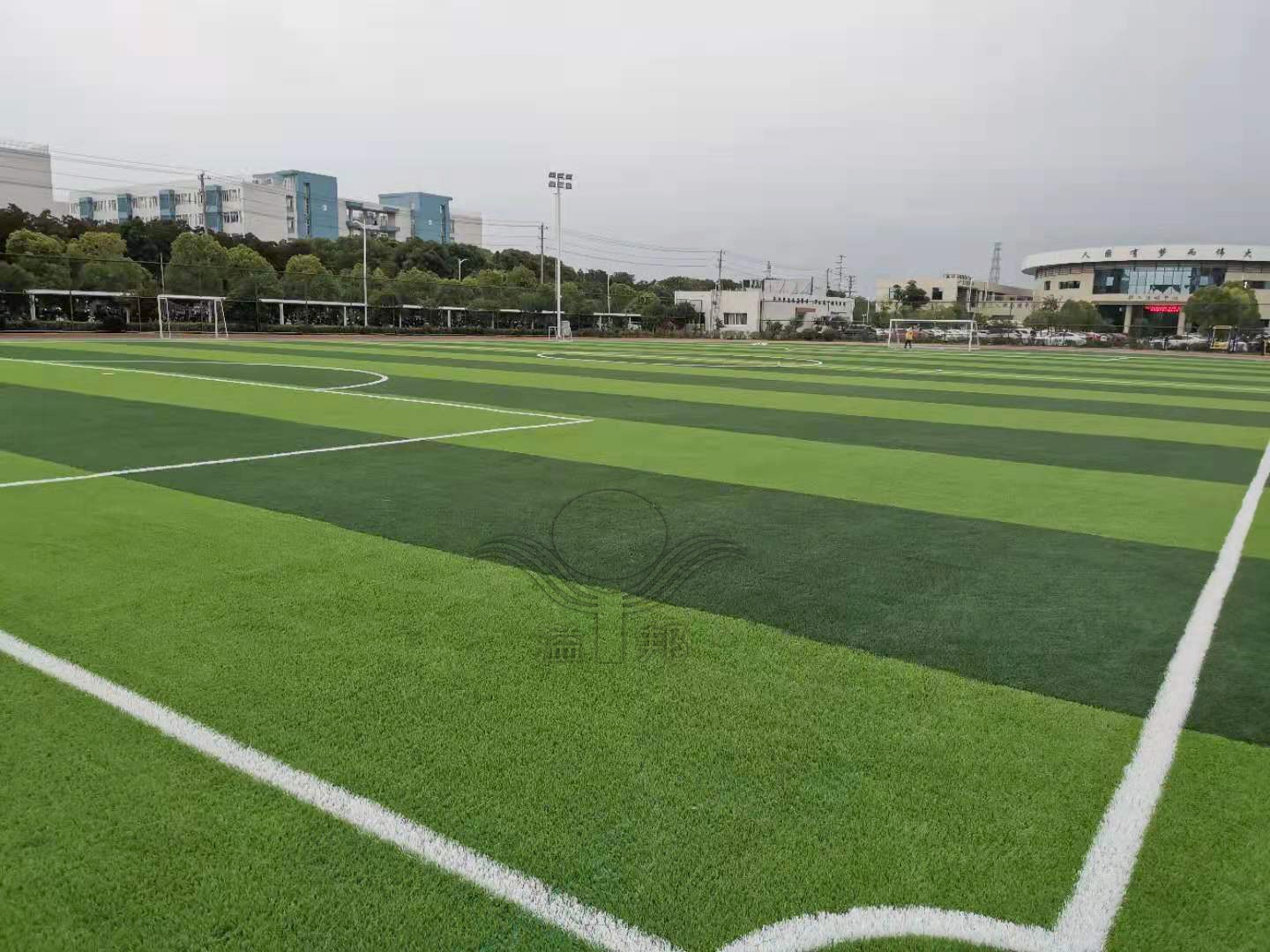 人造草足球場造價